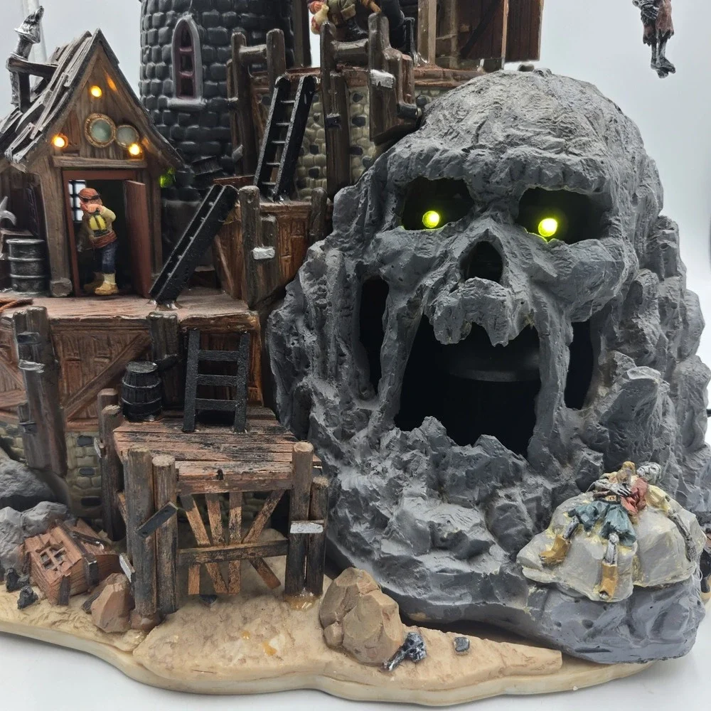 Rare Lemax Spooky Town Isle Of Doom, Lighthouse 2004 MUSIC LIGHTS MOTION Works